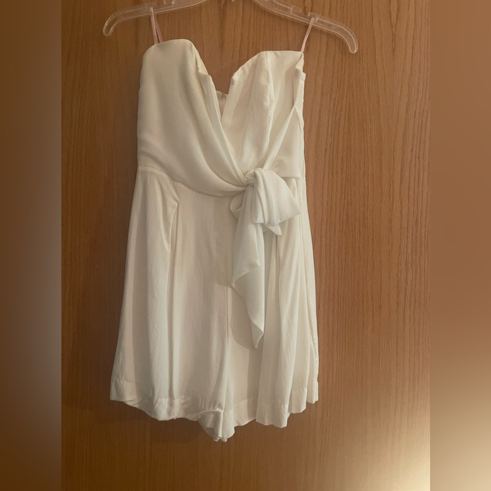 white romper size S bustier tie waist 🤍